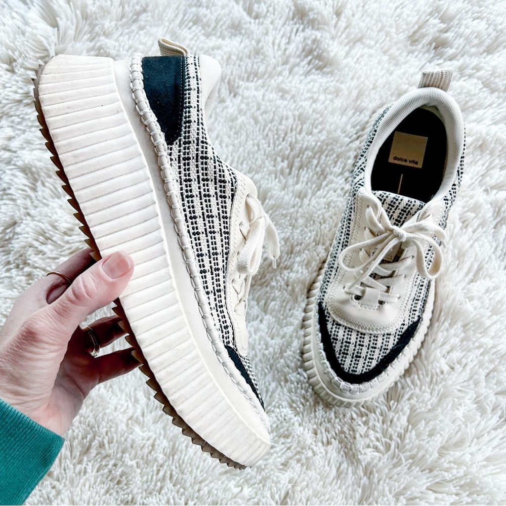 Dolce Vita Sneakers